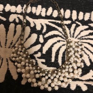 Beautiful set of faux pearls by Cookie lee 💕